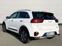 Usado Kia Niro 141 CV (103 kW) 2022 Blanco SUV