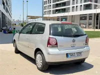 Usado VW Polo Match 70 CV (51 kW) 2006 Gris / plata Utilitario