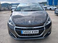Usado Peugeot 208 82 CV (60 kW) 2019 Gris / plata Utilitario