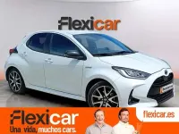 Usado Toyota Yaris Hybrid Style 116 CV (85 kW) 2021 Blanco Utilitario