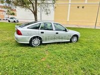 Usado Opel Vectra Comfort 100 CV (73 kW) 2002 Gris / plata Berlina