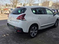 Usado Peugeot 3008 Allure 130 CV (95 kW) 2016 Blanco SUV