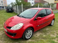 Usado Renault Clio II 100 CV (73 kW) 2009 Rojo Berlina