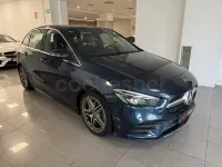 Usado Mercedes B180 116 CV (85 kW) 2019 Azul Utilitario