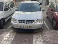 Usado VW Touran Trendline 140 CV (102 kW) 2005 Gris / plata Monovolumen