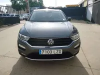 Usado VW T-Roc Advance 110 CV (80 kW) 2022 Gris SUV