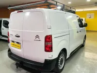 Usado Citroën Jumpy Comfort 95 CV (69 kW) 2019 Blanco Monovolumen