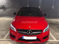 Usado Mercedes CLA180 Shooting Brake AMG line 122 CV (89 kW) 2016 Rojo Familiar