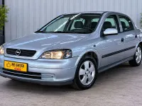 Usado Opel Astra Edition 100 CV (73 kW) 2002 Gris / plata Berlina