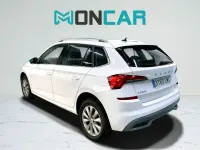 Usado Skoda Kamiq 110 CV (80 kW) 2022 Blanco SUV