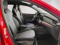 Usado Skoda Octavia SportLine 150 CV (110 kW) 2025 Rojo Familiar