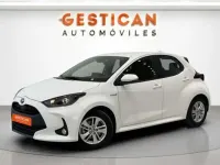 Usado Toyota Yaris Active 116 CV (85 kW) 2022 Blanco Utilitario