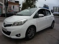 Usado Toyota Yaris Active 90 CV (66 kW) 2014 Blanco Utilitario