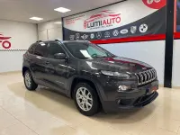 Usado Jeep Cherokee Longitude 140 CV (102 kW) 2015 Gris / plata SUV
