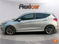 Usado Ford Fiesta Trend 125 CV (91 kW) 2022 Gris / plata Utilitario