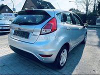 Usado Ford Fiesta Titanium 95 HP (69 kW) 2013 Cinzento Citadino