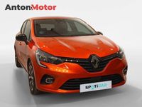 Usado Renault Clio V Techno 140 CV (102 kW) 2022 Naranja Berlina