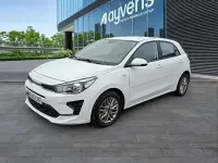 Usado Kia Rio 100 CV (73 kW) 2022 Blanco Berlina