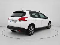 Usado Peugeot 2008 Allure 92 CV (67 kW) 2014 Blanco SUV