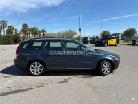 Begagnad Volvo V50 Momentum 136 HK (100 kW) 2005 Blå Kombi