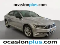 Usado VW Passat Advance 150 CV (110 kW) 2019 Gris plata Berlina