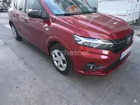 Usado Dacia Sandero Essentiel 101 CV (74 kW) 2021 Rojo Berlina