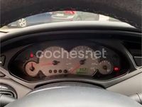 Usado Ford Focus Trend 100 CV (73 kW) 2004 Azul Berlina