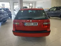 Usado Saab 9-5 Vector 120 CV (88 kW) 2002 Rojo Familiar