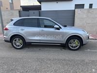 Usado Porsche Cayenne S E-Hybrid Platinum Edition 416 CV (305 kW) 2016 Gris / plata SUV