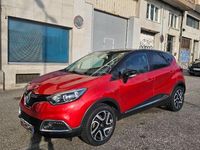 Usado Renault Captur Zen 120 CV (88 kW) 2017 Granate SUV