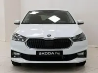 Usado Skoda Fabia Selection 115 CV (84 kW) 2025 Blanco Utilitario
