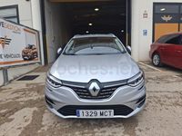 Usado Renault Mégane GrandTour Techno 140 CV (102 kW) 2022 Gris / plata Familiar