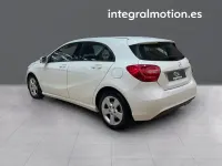 Usado Mercedes A180 Urban 122 CV (89 kW) 2014 Blanco Utilitario