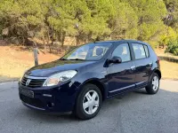 Usado Dacia Sandero Lauréate 87 CV (63 kW) 2010 Azul Berlina