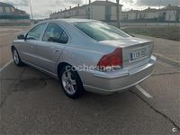 Usado Volvo S60 Momentum 163 CV (119 kW) 2005 Gris / plata Berlina