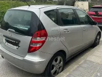 Usado Mercedes A180 Classic 109 CV (80 kW) 2006 Gris / plata Monovolumen