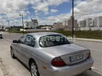 Usado Jaguar S-Type 240 CV (176 kW) 2001 Gris / plata Berlina