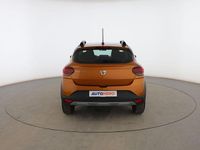 Usado Dacia Sandero Comfort 91 CV (66 kW) 2022 Naranja SUV