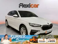 Usado Skoda Scala Essence 116 CV (85 kW) 2024 Blanco Utilitario