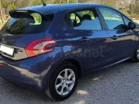 Usado Peugeot 208 Active 68 CV (50 kW) 2014 Azul Utilitario