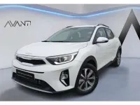 Usado Kia Stonic 101 CV (74 kW) 2024 Blanco SUV