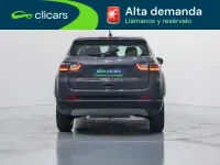 Usado Jeep Compass Altitude 130 CV (95 kW) 2025 Gris / plata SUV