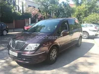Usado Lancia Phedra 170 CV (125 kW) 2008 Granate Monovolumen