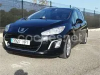 Usado Peugeot 308 SW Active 115 CV (84 kW) 2013 Negro Familiar
