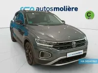 Usado VW T-Roc 110 CV (80 kW) 2023 Gris SUV