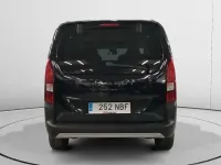 Usado Peugeot Rifter GT 131 CV (96 kW) 2025 Negro Monovolumen