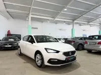 Usado Seat Leon Style 115 CV (84 kW) 2021 Blanco Berlina