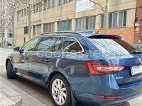 Usado Skoda Superb Ambition 150 CV (110 kW) 2017 Azul Familiar