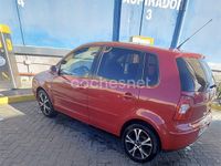 Usado VW Polo Trendline 75 CV (55 kW) 2004 Granate Utilitario