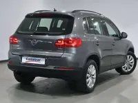 Usado VW Tiguan 110 CV (80 kW) 2013 Gris SUV
